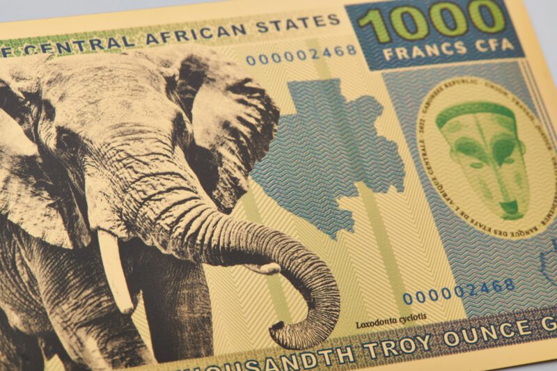 Close up of the front of the Gabon 1000 Franc Aurum® Gold Bill